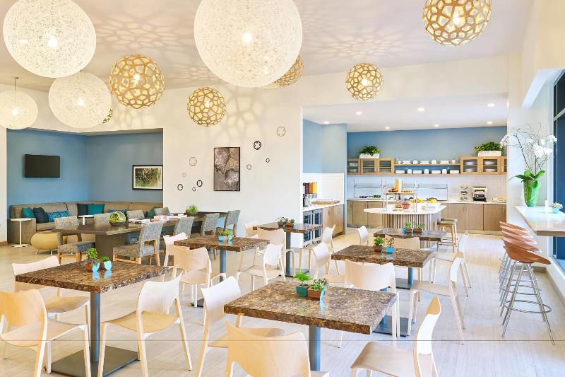 فندق Element Huntsville