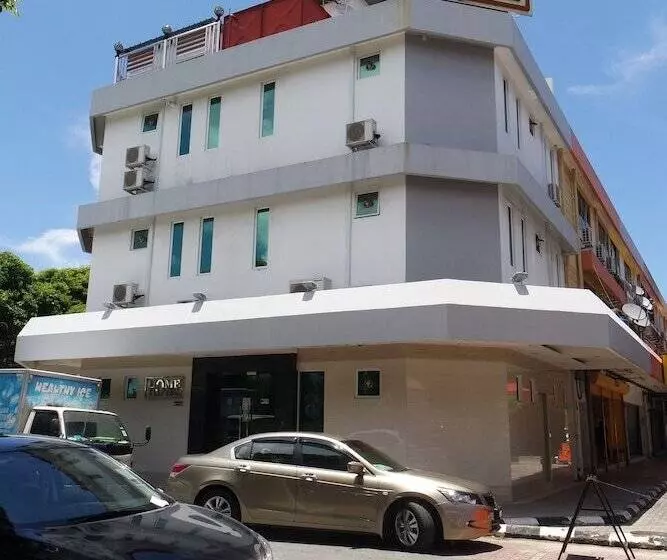 Home Hotel Labuan