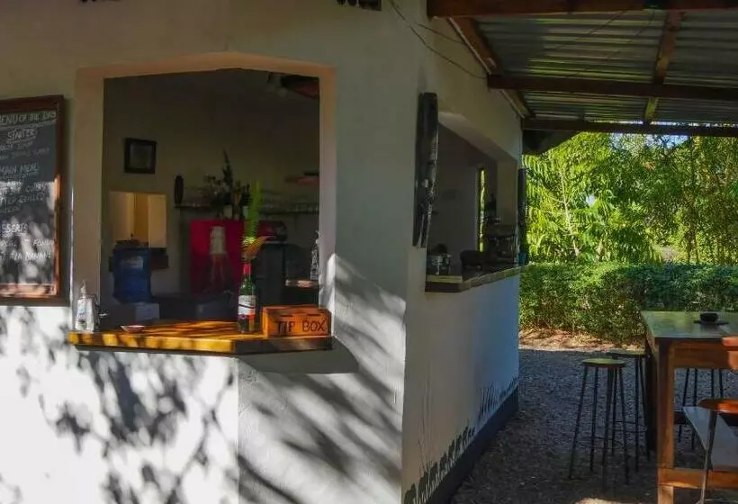هتل Kamunjila Lodge