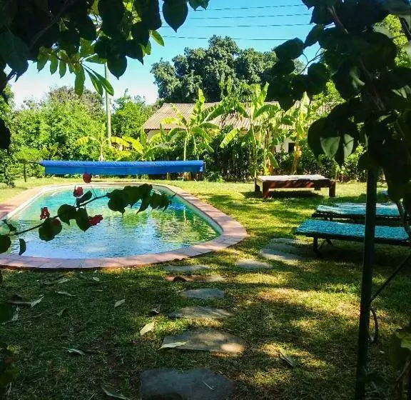 هتل Kamunjila Lodge