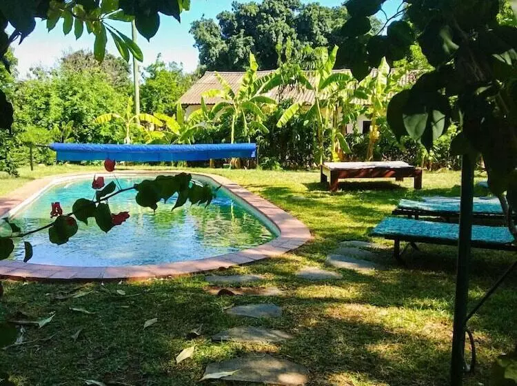 هتل Kamunjila Lodge