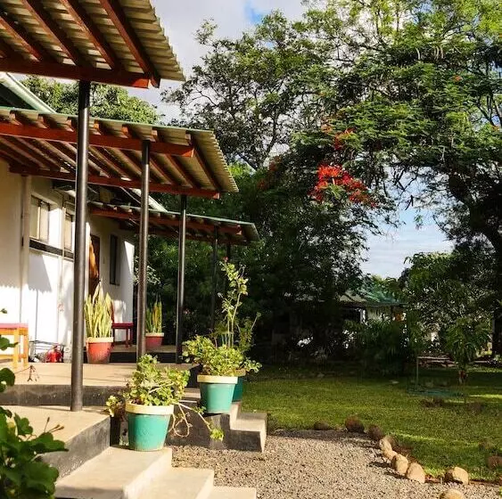 هتل Kamunjila Lodge