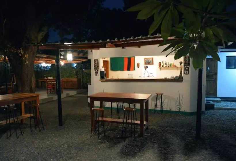 هتل Kamunjila Lodge