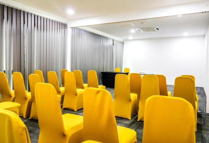 ホテル Lakeview Terrace Resort Pengerang