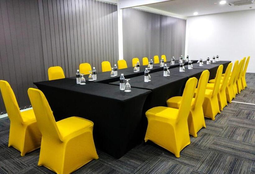 ホテル Lakeview Terrace Resort Pengerang