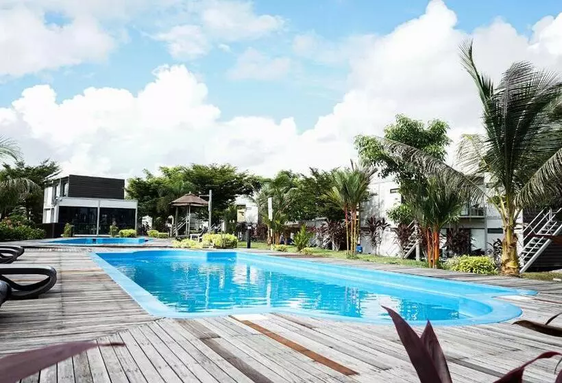 ホテル Lakeview Terrace Resort Pengerang