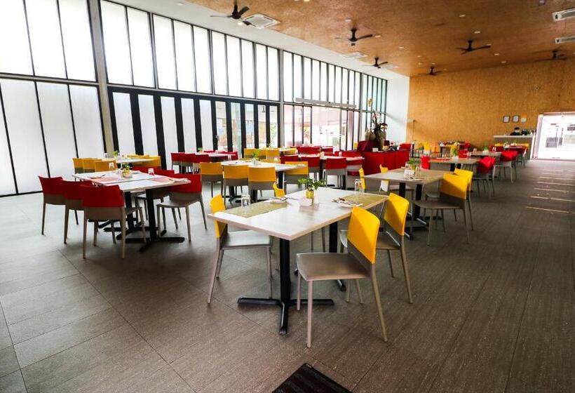 ホテル Lakeview Terrace Resort Pengerang