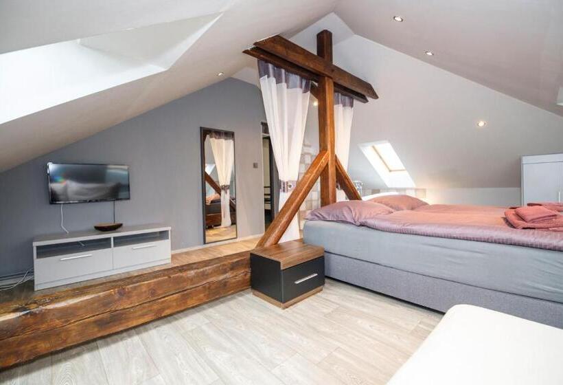 Hotelli Libušina Villa