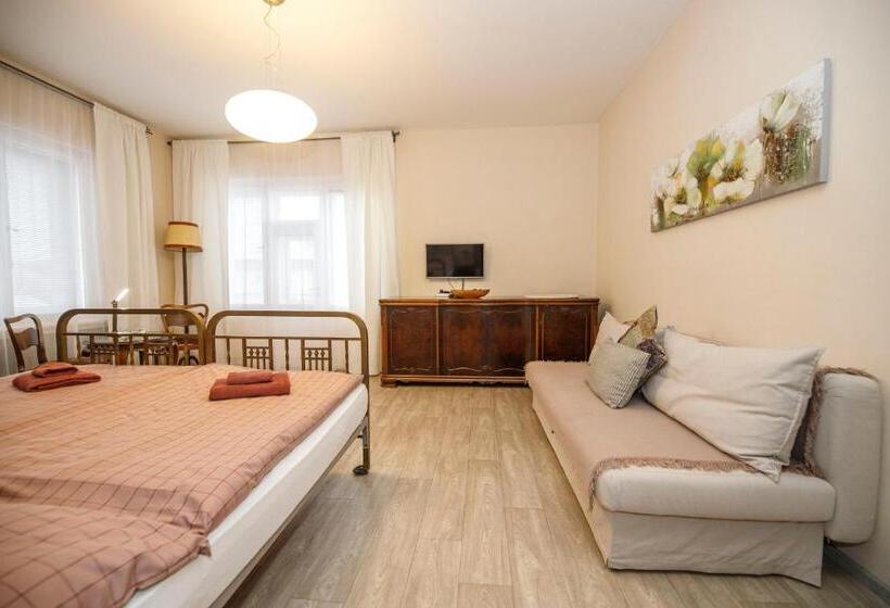 Hotelli Libušina Villa