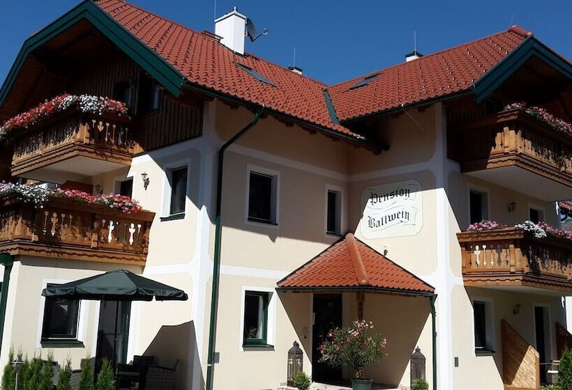 هتل Pension Ballwein