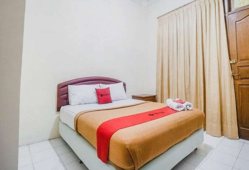 בית מלון כפרי Reddoorz Near Lokasari Mangga Besar 7