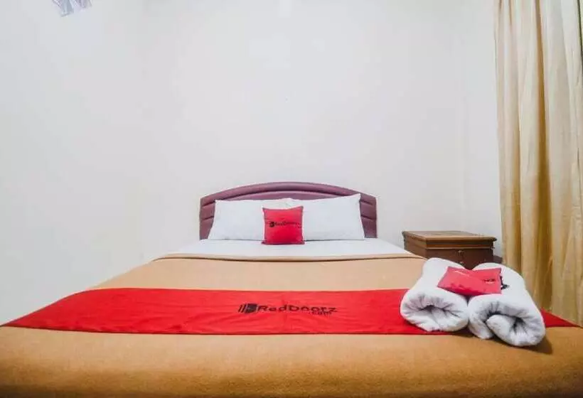 ホテル Reddoorz Near Lokasari Mangga Besar 7