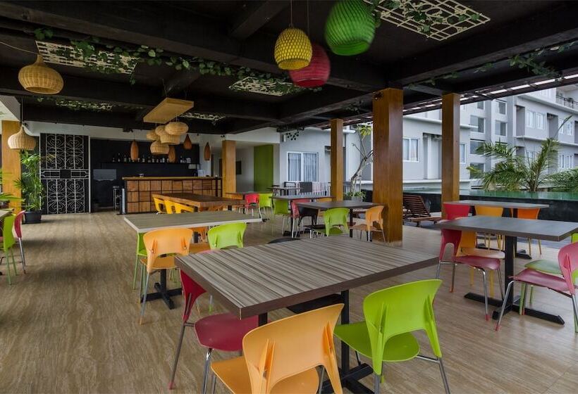 ホテル Reddoorz Plus @ Gunung Salak Street