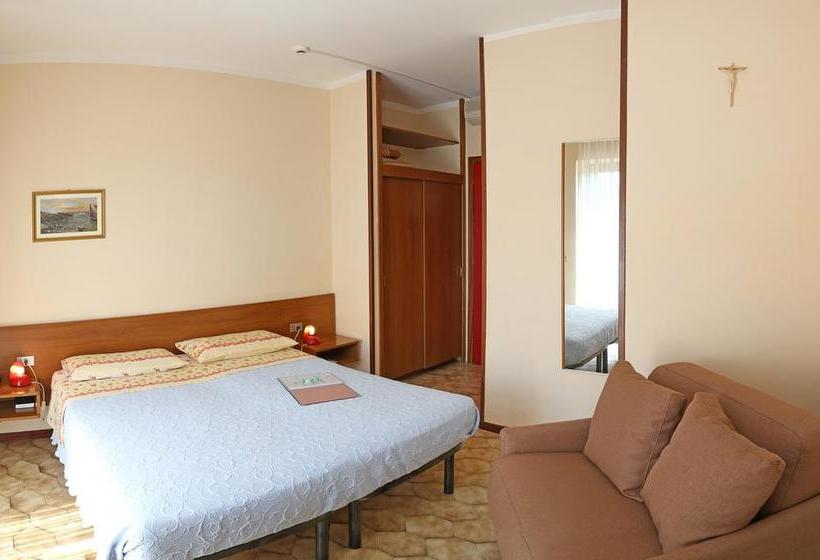 فندق Santa Maria