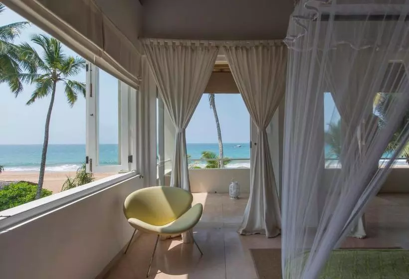 Sri Villas