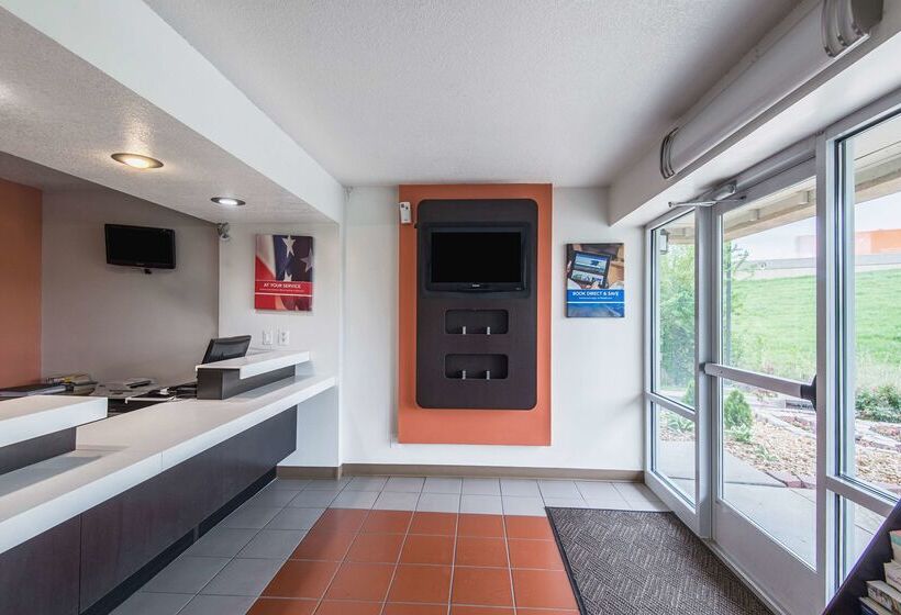 Motel 6 Overland Park, Ks