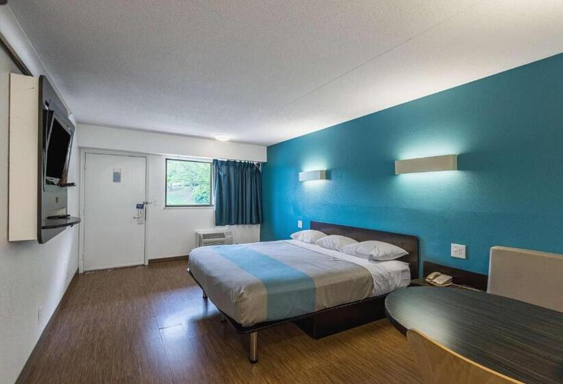 Motel 6 Overland Park, Ks