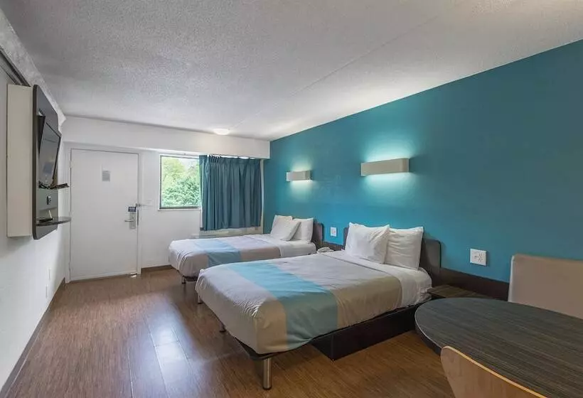 Motel 6 Overland Park, Ks