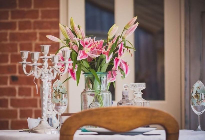 Owl Barn At The Gardens