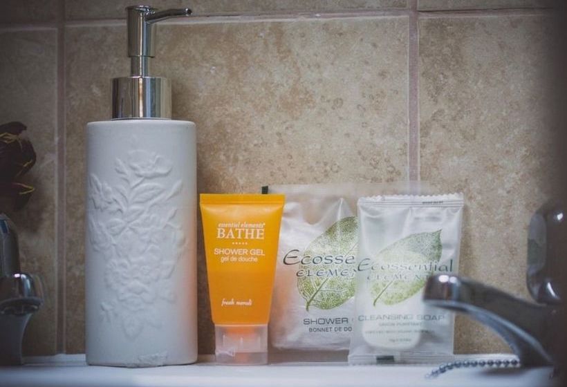 Owl Barn At The Gardens