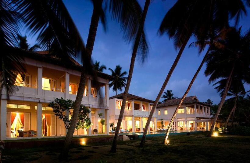 Sri Villas