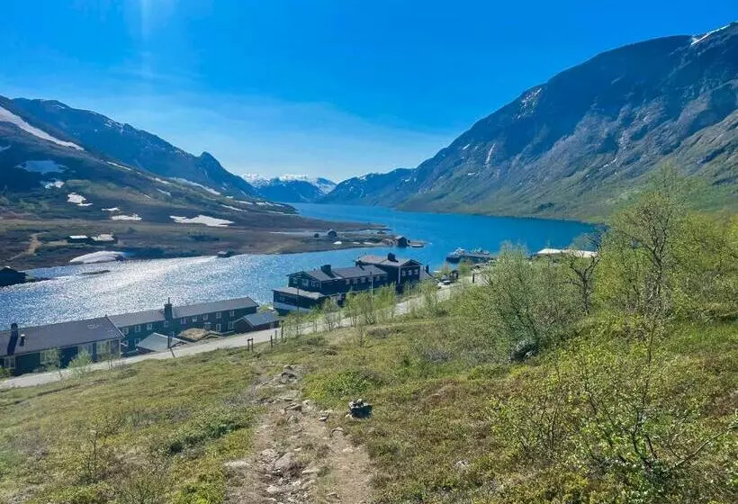 Retkeilymaja Gjendesheim Turisthytte