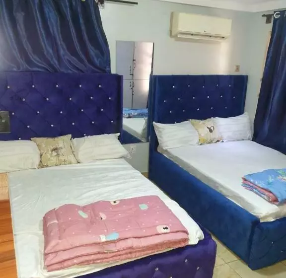 هتل کپسول Vee Female Hostel