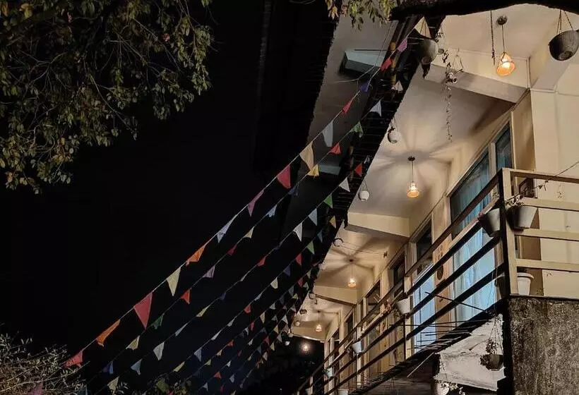 ホテル Dobaati By  Lake & Woods