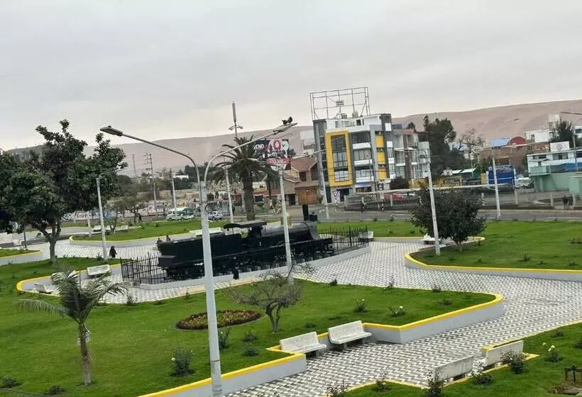 ホテル Hospedaje Callao