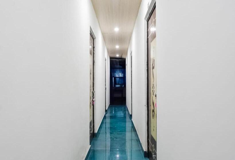 هتل O Soni Palace & Lawn