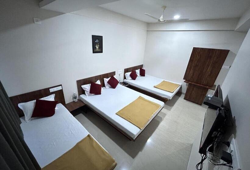 Hotelli Darshan Grand