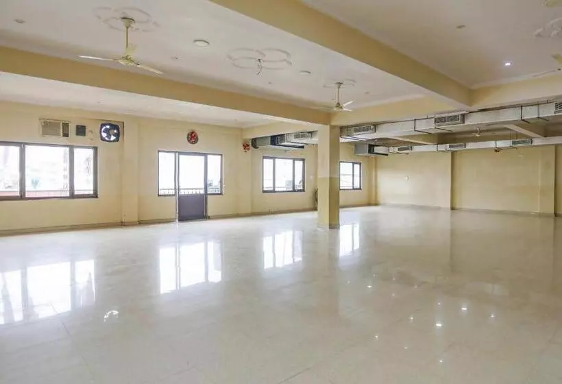 Hotelli Oyo Flagship Ps Palace