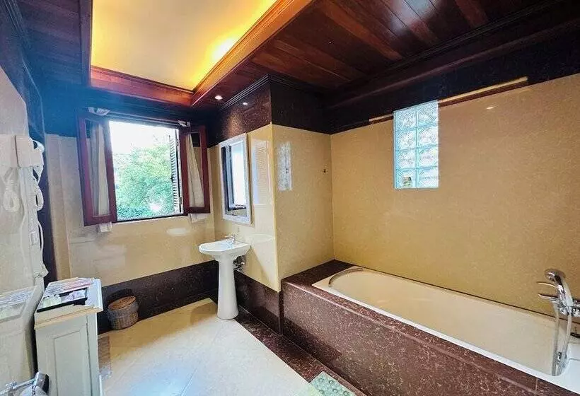هتل Villa Phonethip Mekong Riverside