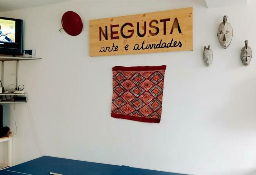هاستل Negusta Arte E Atividades