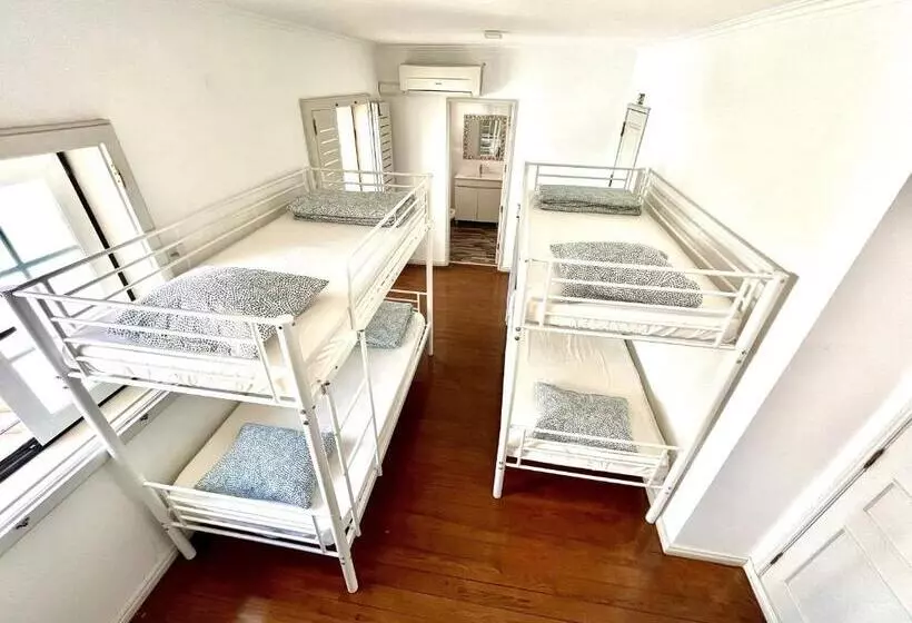 Retkeilymaja Carcavelos Summer Beach