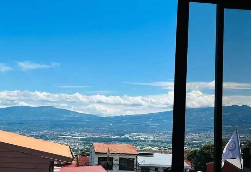 ペンション Casa Del Arbol Escazu