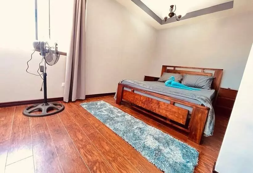 ペンション Casa Del Arbol Escazu