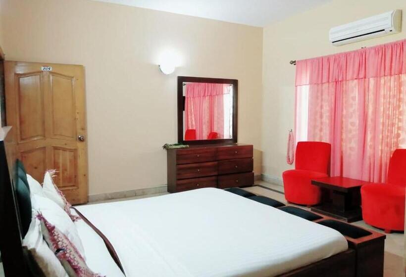 پانسیون Family Home