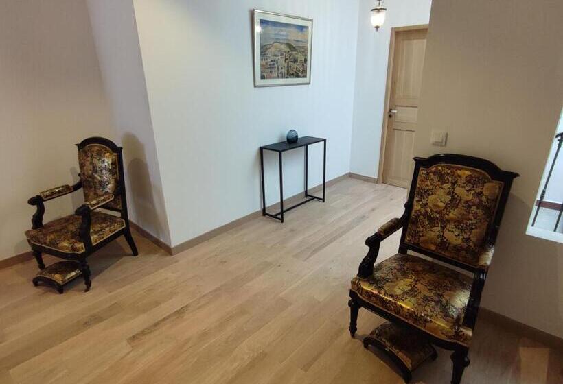 تختخواب و صبحانه Le Clos Du Grenadier, Maison D Hôtes