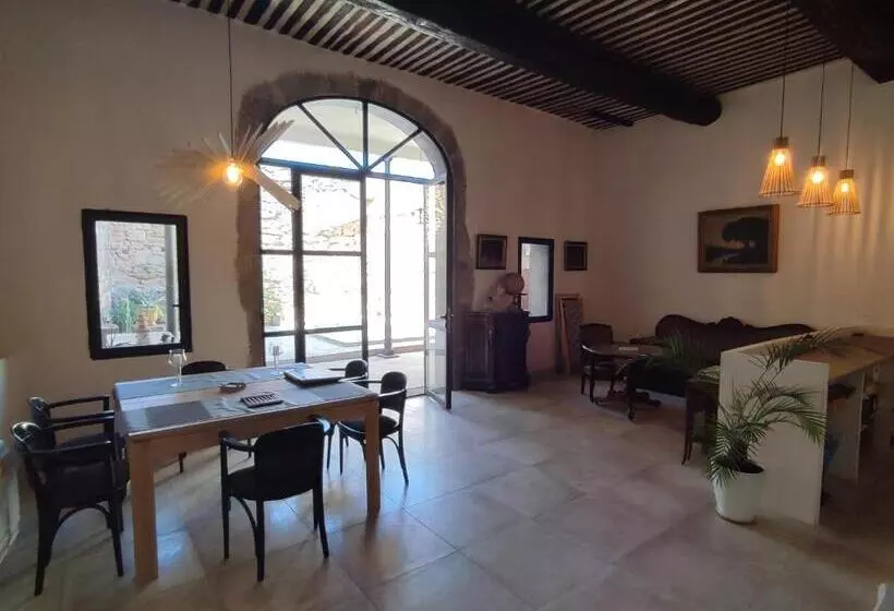 تختخواب و صبحانه Le Clos Du Grenadier, Maison D Hôtes