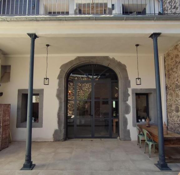 تختخواب و صبحانه Le Clos Du Grenadier, Maison D Hôtes