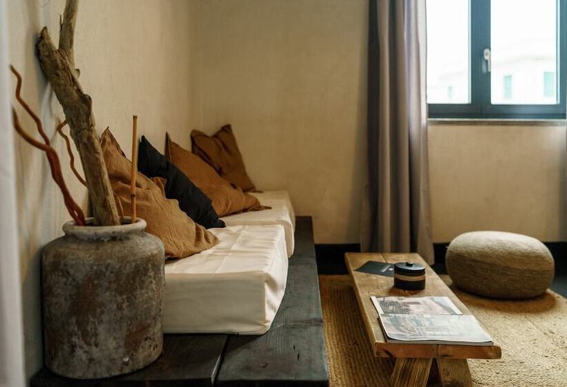 هتل La Torre Boutique Rooms