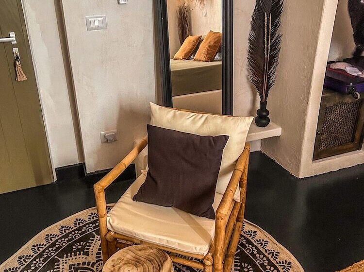 هتل La Torre Boutique Rooms