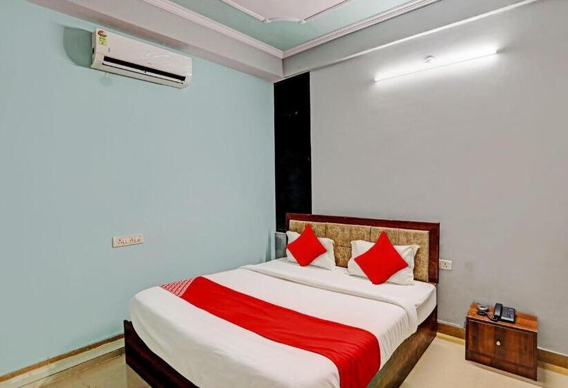 Oyo Flagship Hotel Wan Palace