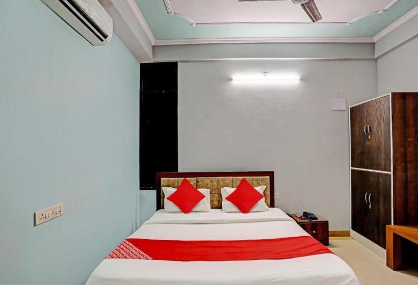 Oyo Flagship Hotel Wan Palace