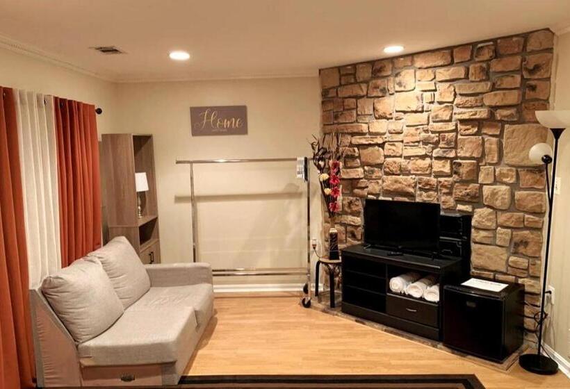 ペンション Room In House The Modern Gem