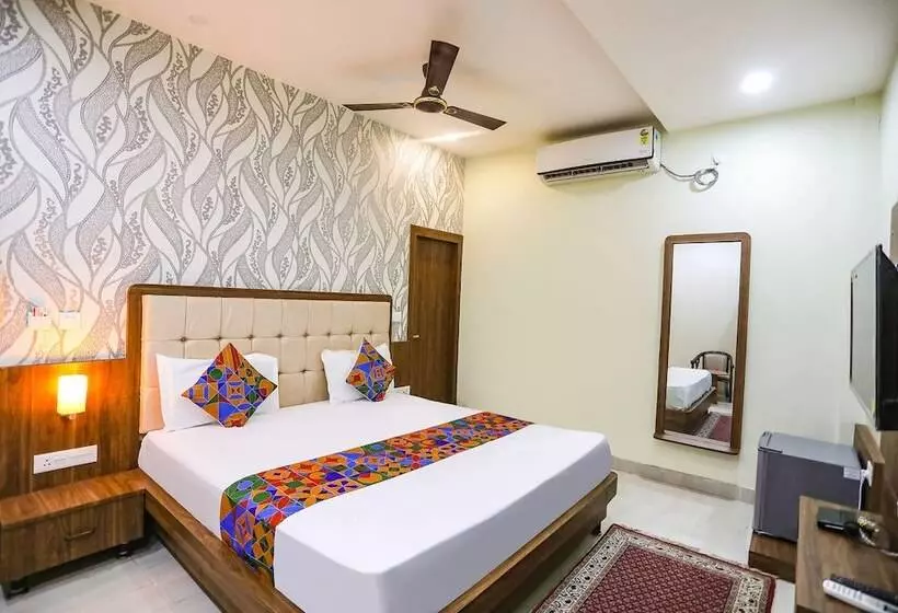 Fabhotel Prime Siddhant Palace