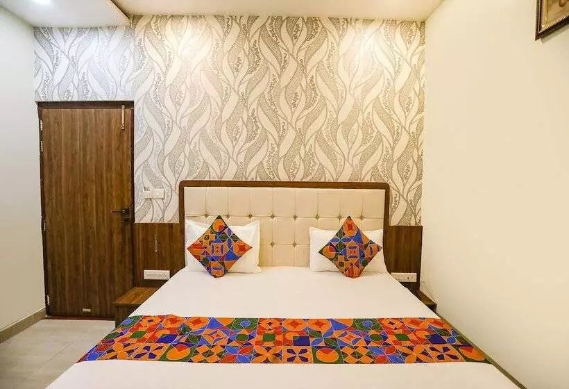 Fabhotel Prime Siddhant Palace