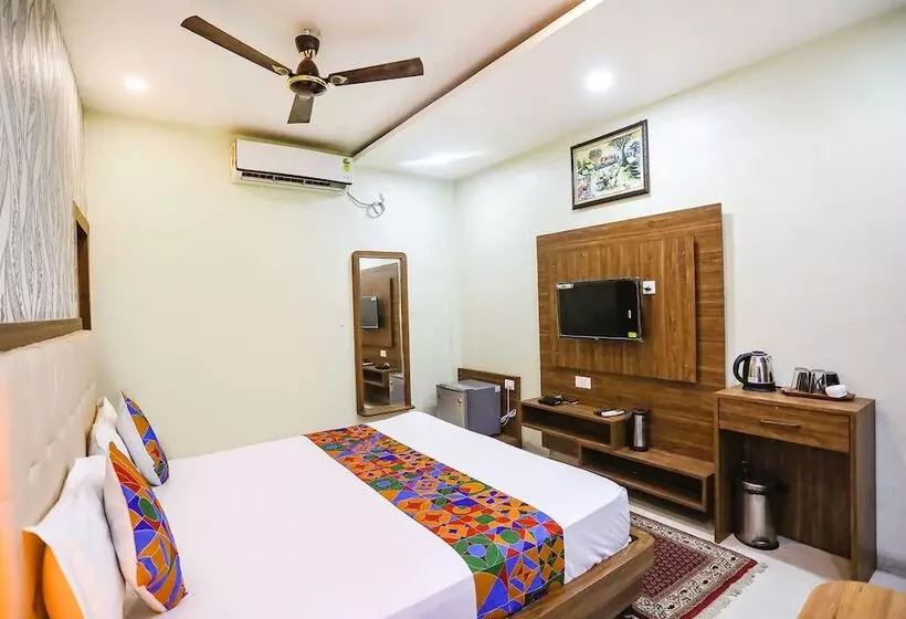Fabhotel Prime Siddhant Palace