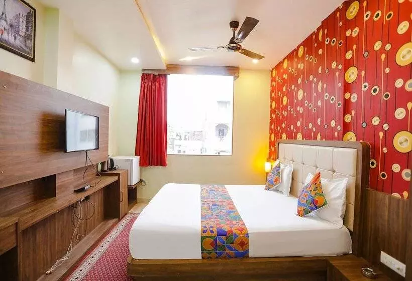 Fabhotel Prime Siddhant Palace
